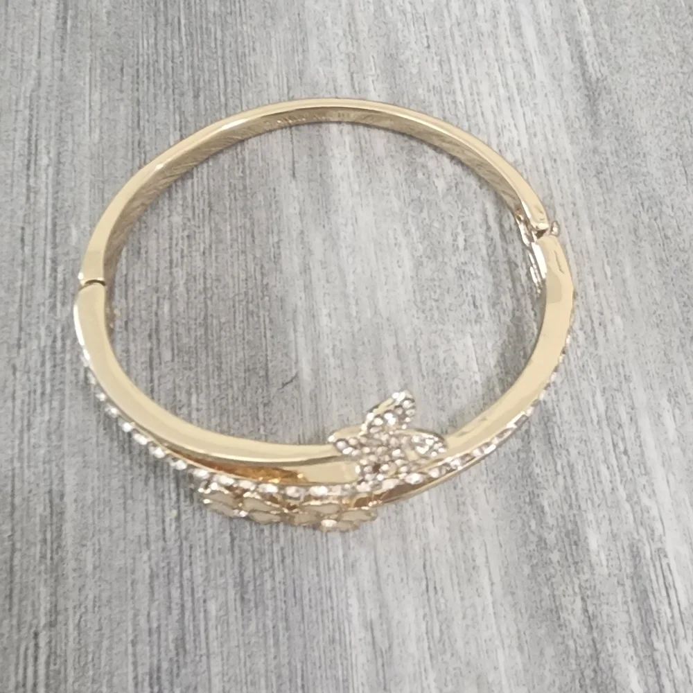 Anne Klein Elegant Gold Tone Floral‎ Bracelet